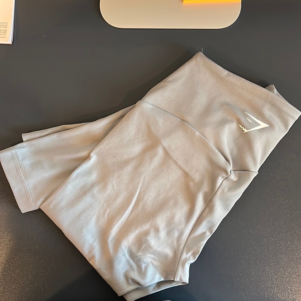 GymShark leggings-light gray, Adult XS